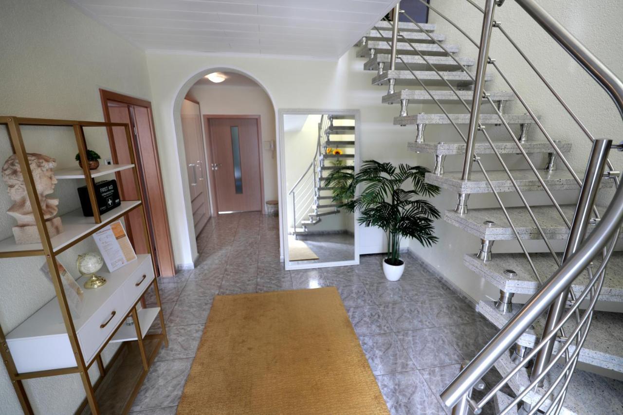 Goldhouse - Sauna, Whirlpool, Switch, Darts & Mehr Andernach Luaran gambar