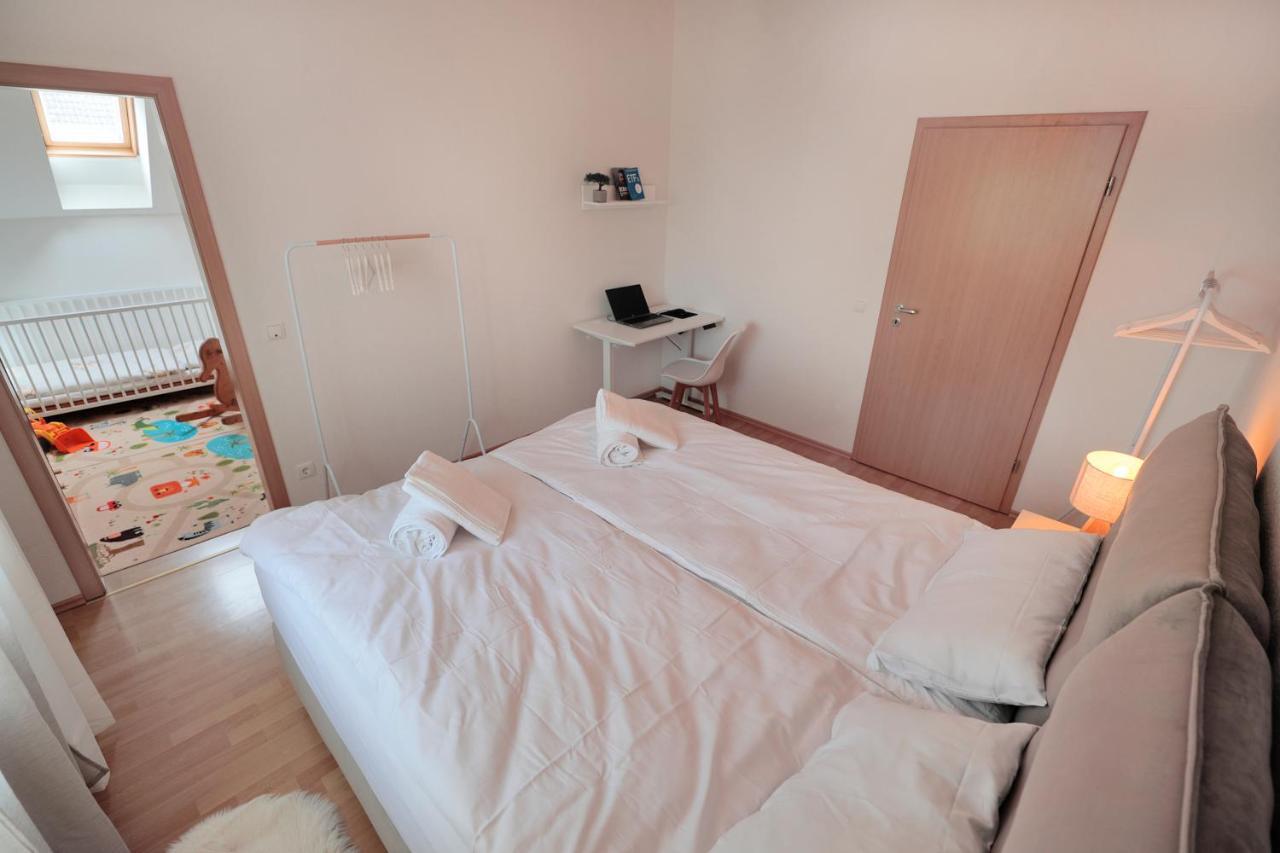 Goldhouse - Sauna, Whirlpool, Switch, Darts & Mehr Andernach Luaran gambar