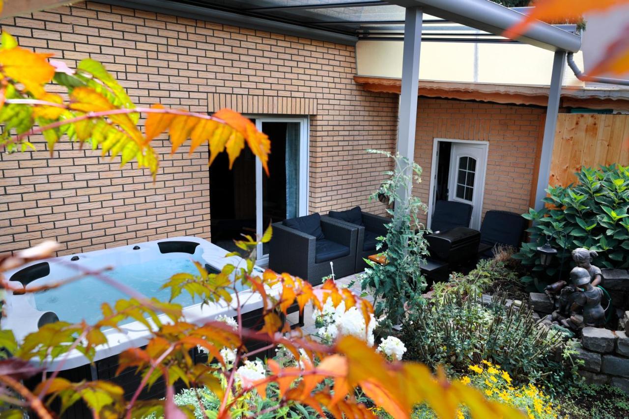 Goldhouse - Sauna, Whirlpool, Switch, Darts & Mehr Andernach Luaran gambar