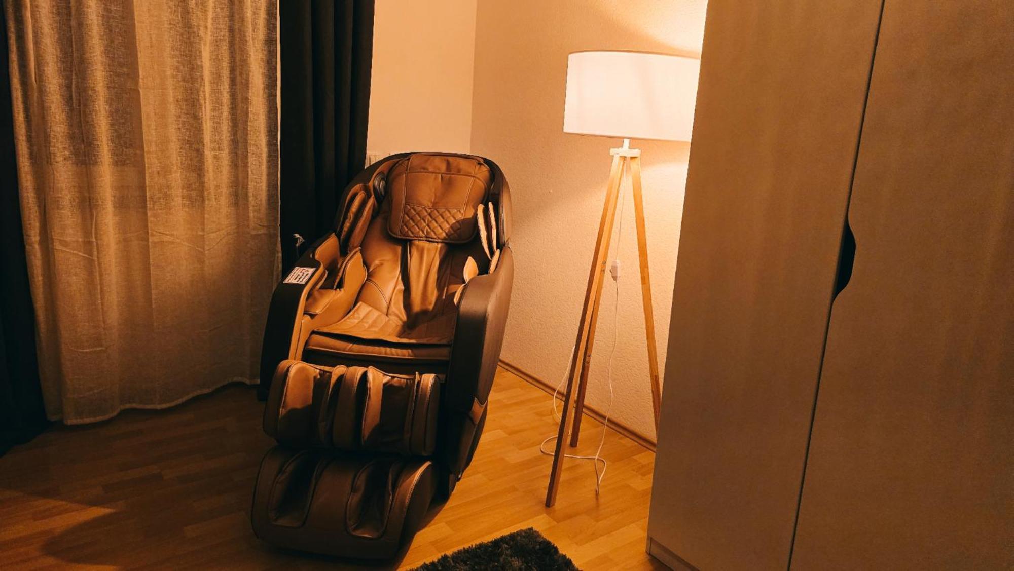 Goldhouse - Sauna, Whirlpool, Switch, Darts & Mehr Andernach Luaran gambar